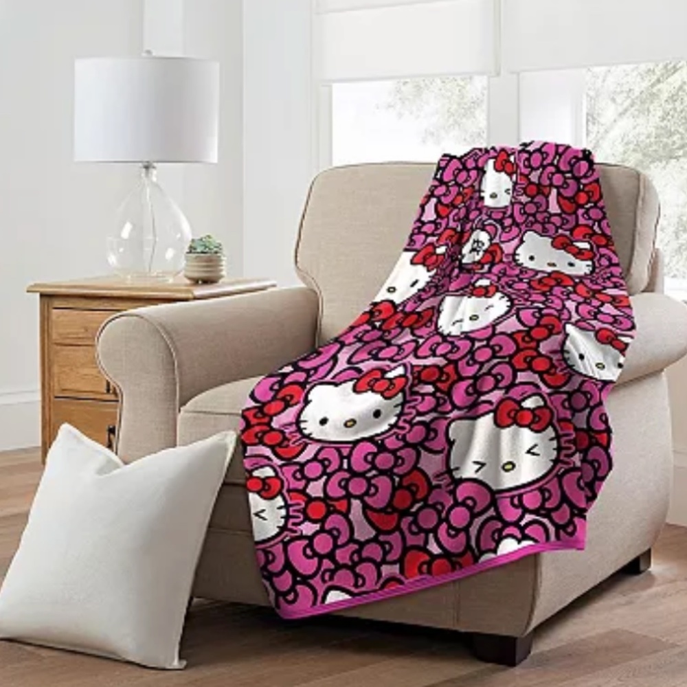 NWT Hello Kitty Bow Throw 46" x 60"